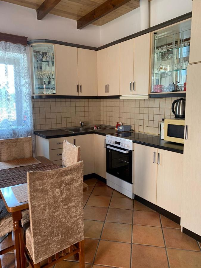 Nomad House-Entire House At Your Disposal,4 Guests Berat Exterior photo