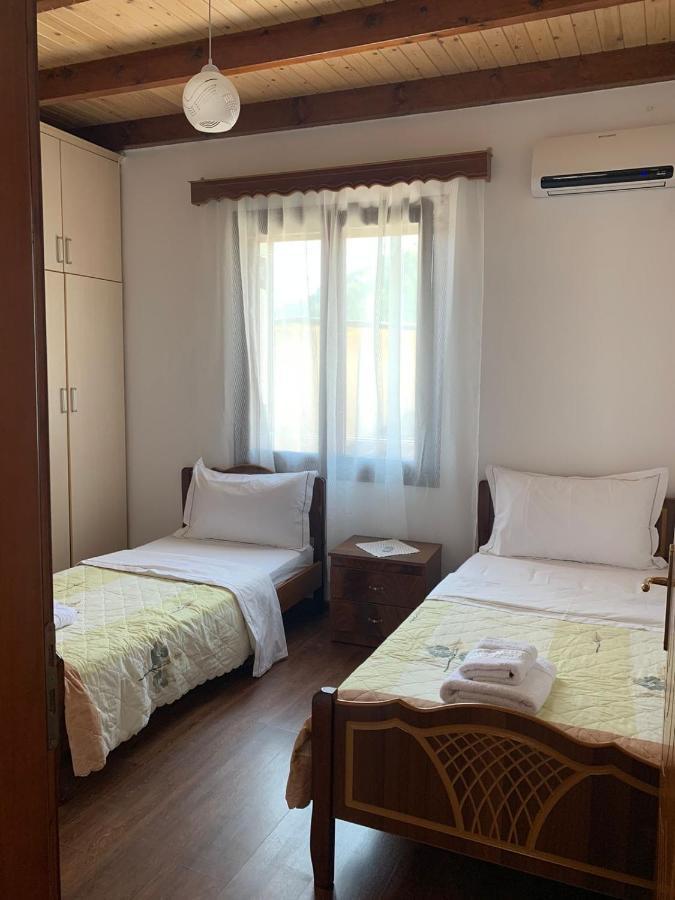 Nomad House-Entire House At Your Disposal,4 Guests Berat Exterior photo
