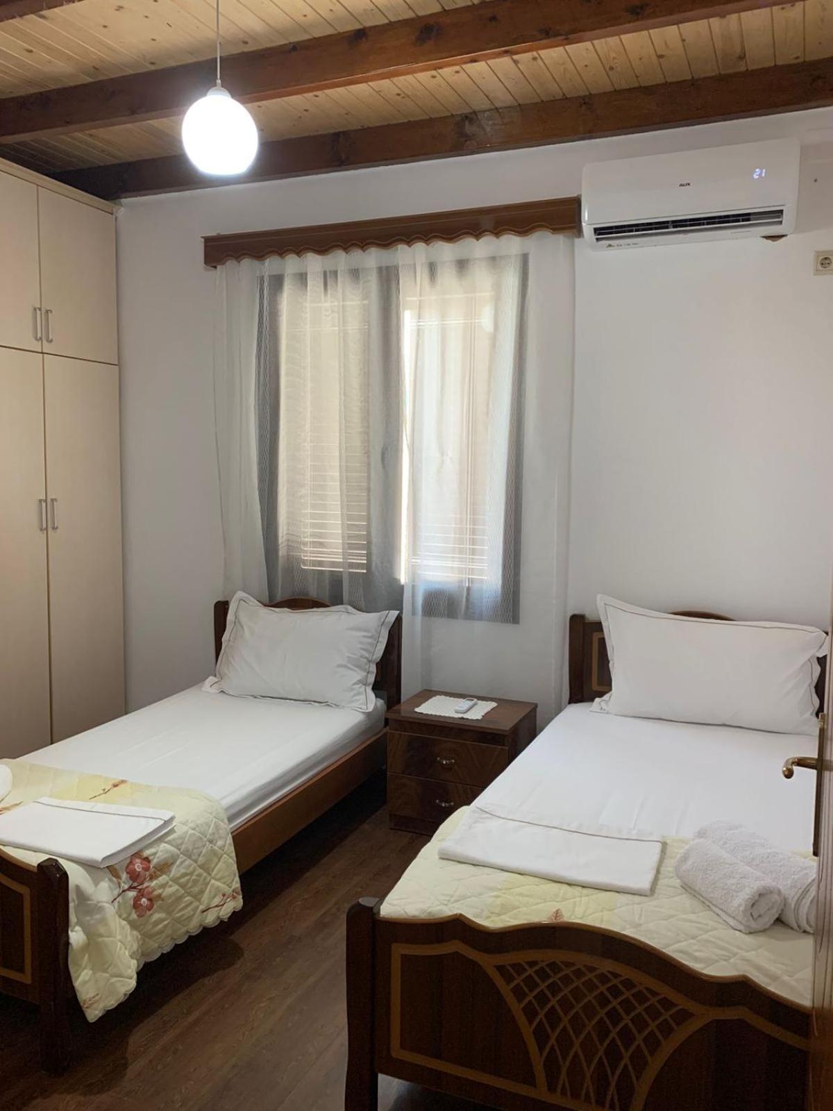 Nomad House-Entire House At Your Disposal,4 Guests Berat Exterior photo